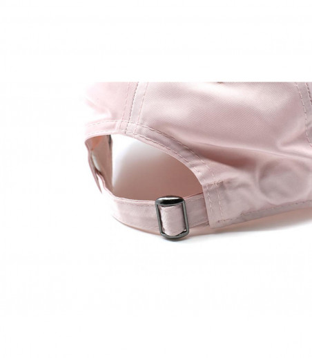 New Era Female Satin 9Forty NY pink New Era Female Satin 9Forty NY pink
